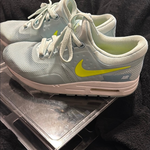 Blue Athletic Sneakers with Breathable Mesh - Picture 2 of 12